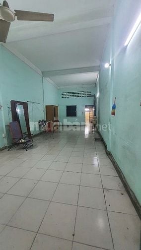 kẹt tiền bán gấp nhà CC cũ 154-174 Bùi Hưu Nghĩa Q5 HCM lầu 3