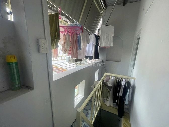 NHÀ CŨ TIỆN XÂY SỬA 1113/13 HUỲNH TẤN PHÁT Q7 