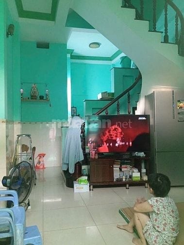 Bán nhà xây 3 tầng giá 6.7 tỷ Phường Thảo Điền, Quận 2