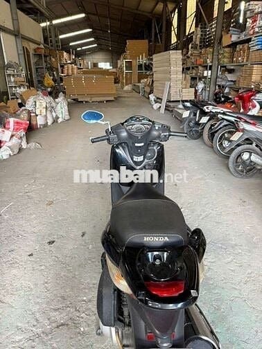 Em cần bán chiếc sh ý