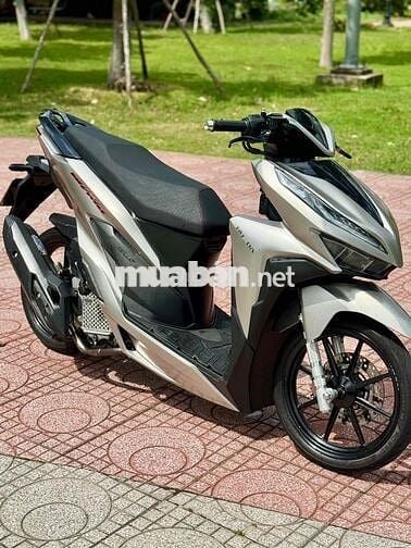 Vario 125 đk 2022 bs 72 chính chủ zin kiểng