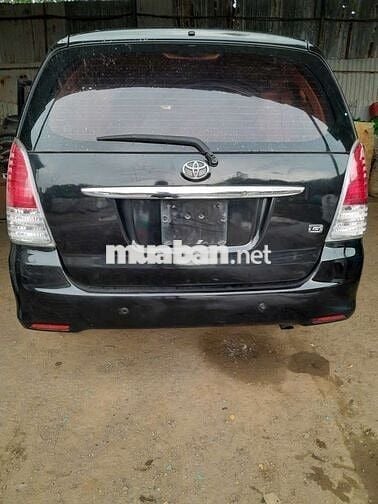 Bán xe innova đời 2010 số sàn