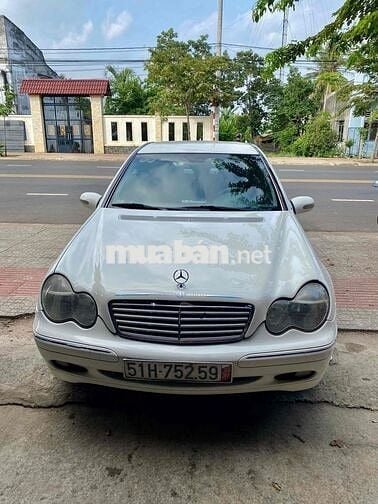 Mercedes Benz C Class 2001 C200K AT - 1000 km