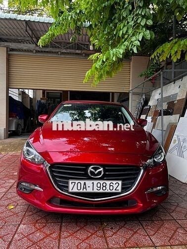 Mazda 3 2019 1.5L Luxury - 61000 km