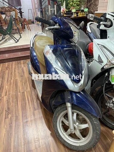 Xe Lead 2016 màu xanh