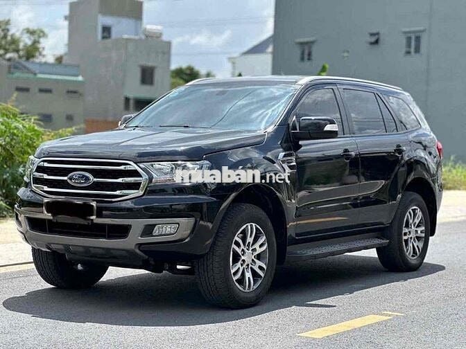 Ford Everest 2019 Trend 2.0L  AT 4x2 - 100000 km