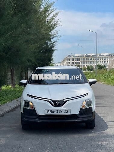 VinFast VF5 2024 S màu trắng gia đình dùng 2v km