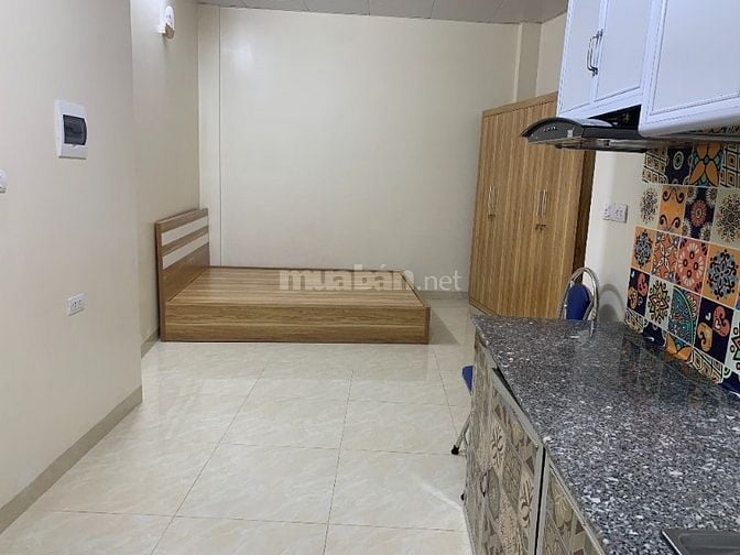 Phòng studio 26 m2,Tầng 1,03 cửa sổ.