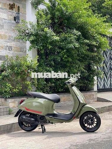 Vespa Sprint ABS 2023 ; odo 6.000