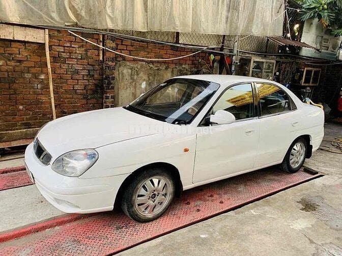 Daewoo Nubira 2000 1.6 SE MT - 260 km