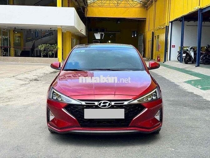 Hyundai Elantra 2019 Sport 1.6 AT - 44000 km
