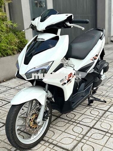Air blade 2106 khoá lớn trắng đen zin đẹp keng