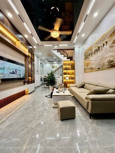 Bán nhà Biên Giang- lô góc- đủ nội thất- ô tô- sổ đỏ-giá đầu tư
