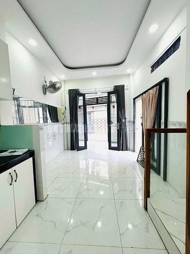3,58tỷ hẻm xe hơi đậu cửa nhà 1 lầu 3,5 x 7 ( 2 pn ) sổ hồng riêng
