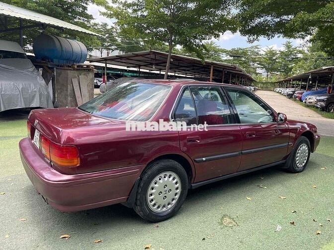 Honda Accord 1992 2.0 MT - 98000 km