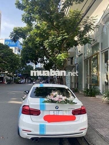 BMW 3 Series 2015 330i - 64500 km