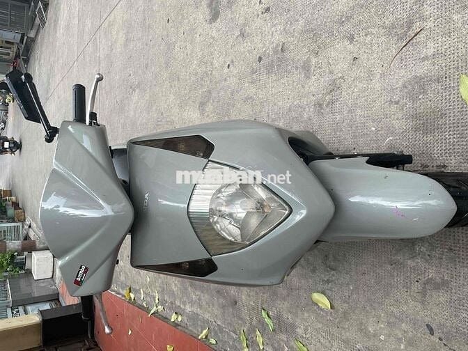 nhà dư 1 chiếc xe cần bán cho ai mua đi làm