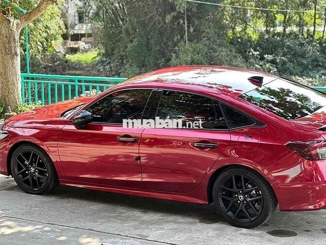 Honda Civic 2025 RS - 5700 km