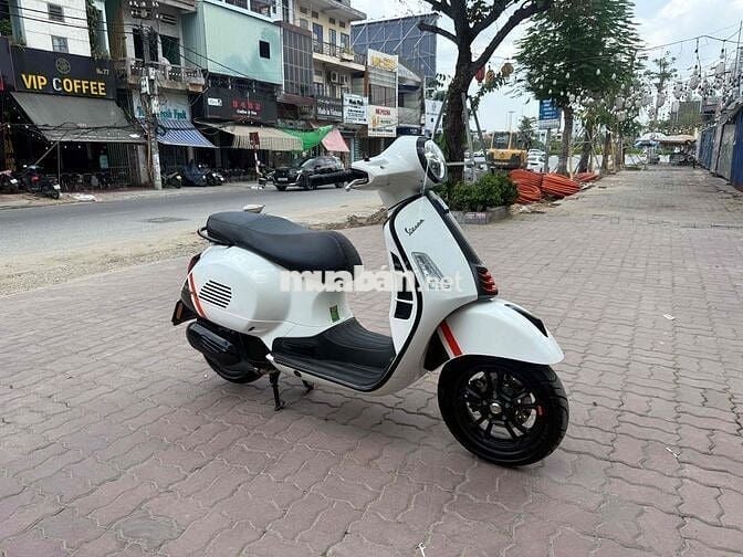 Vespa GTS 150 super Sport bản mới nhất smartkey