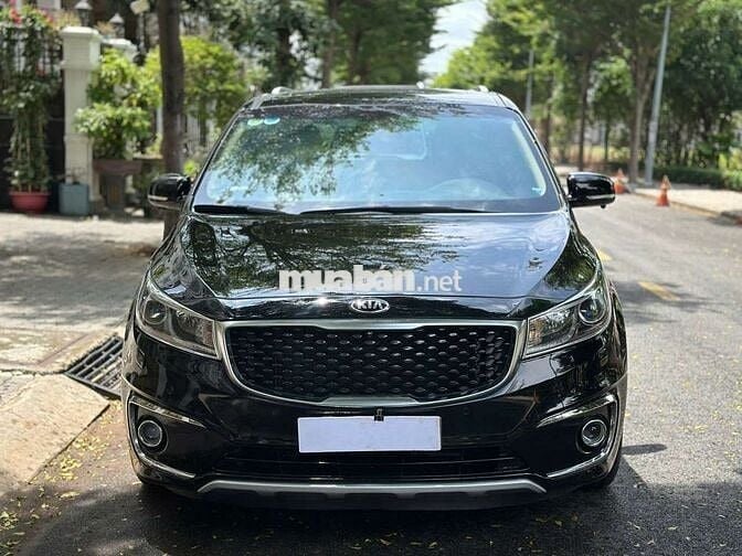 Kia Sedona 3.3L xăng cao cấp 2016 đi lướt giá tốt.