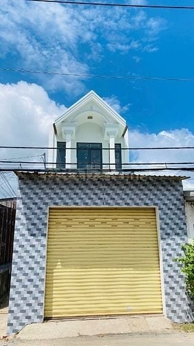 CHỊ NĂM ĐI NƯỚC NGOÀI BÁN NHANH CĂN NHÀ MẶT TIỀN ĐƯỜNG SHR 
