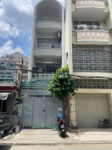 Nhà bán số 448/3c Nguyễn Tất Thành, P.18, Q.4(phường Xóm Chiều)