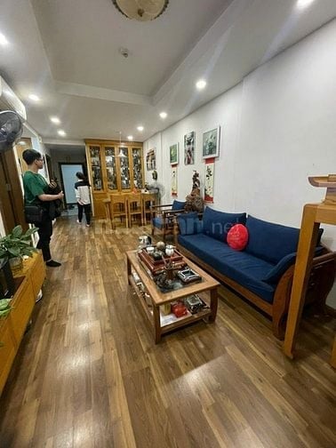 Cần bán gấp căn 2 ngủ Goldmark City- Full nội thất-Tài chính hơn 5 tỷ 