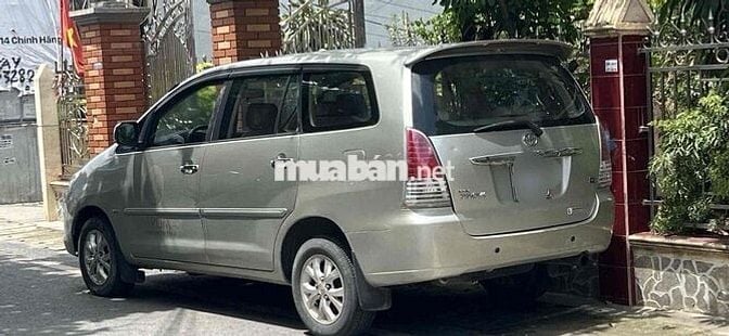 Toyota Innova 2006 G - 12345 km