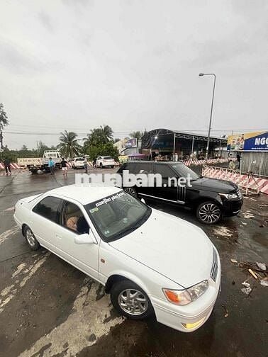 Toyota Camry 1997 LE 2.2 MT