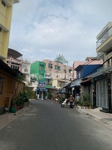 Cho thuê nhà MTNBộ 12m(XT) Cư Xá Phú Lâm B, P.13, Q.6 giá 11tr