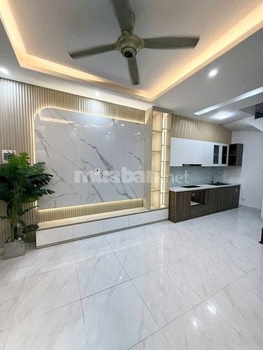 Nhà 35m² Hà Đông, ô tô gần, khu dân cư văn minh, giá chỉ nhỉnh 6 tỷ