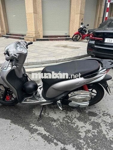xe đẹp, không lỗi lầm.