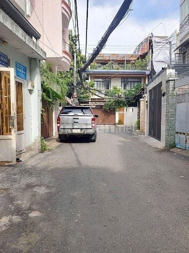 Dãy trọ DT:146m ( 6.5 x 23m ) cách Lê Văn Thịnh 50m