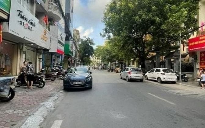 Vị trí tuyệt đẹp Mp Vọng - Đại La căn góc mặt tiền hoa hậu 6,5m vỉa hè