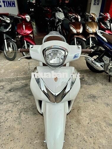 🟢🟢 SH Mode trắng nâu 2019 xe đẹp có trả góp