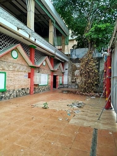 Cho thuê tòa nhà góc 3 mặt tiền Hoàng Việt, P.4, Q. Tân Bình giá 600tr