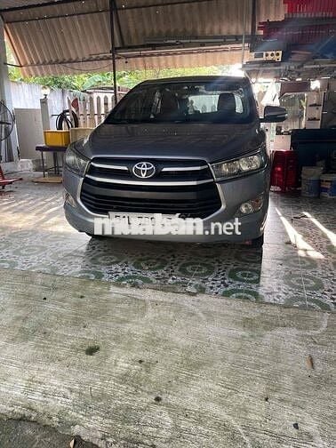 Toyota Innova 2017 2.0E