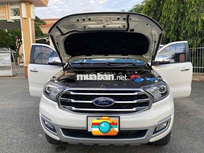 Ford Everest 2019 Titanium Plus 2.0L AT 4WD - 4 km