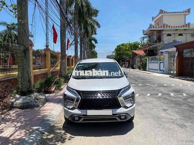 Mitsubishi Xpander 2024 Premium 1.5 AT - 28000 km