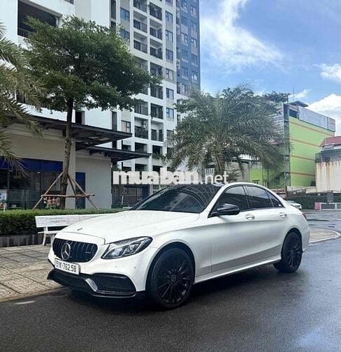Mercedes Benz C Class 2015 C300 AMG - 82000 km