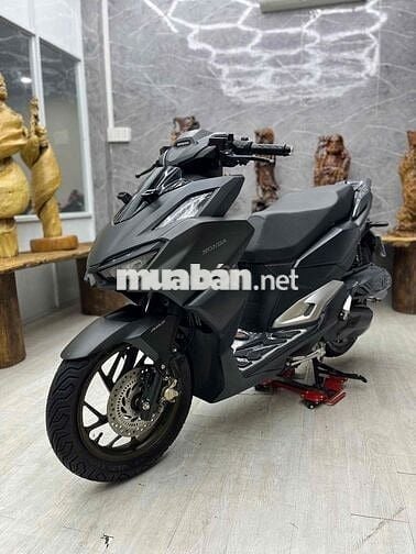 👉Vario 160cc chính chủ 2024 xe như xe mới
