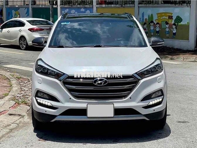 Hyundai Tucson 1.6Turbo 2018 màu trắng siêu đẹp