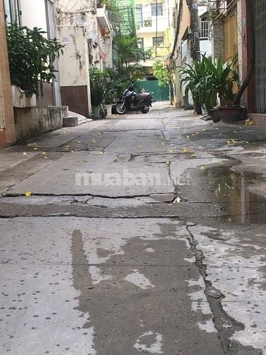Đất dt 91m ( ngang 5.3 x 18m ), cách Lê Văn thịnh 30m 