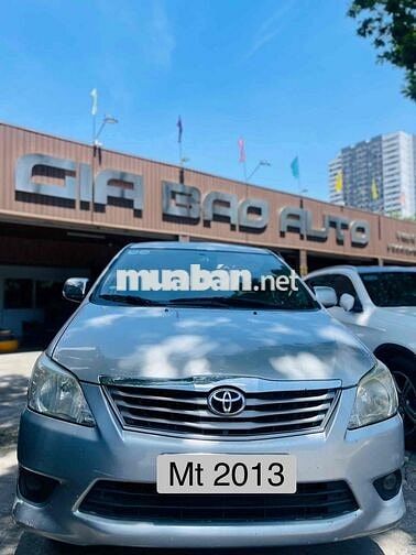 Toyota Innova 2013 E - 130000 km