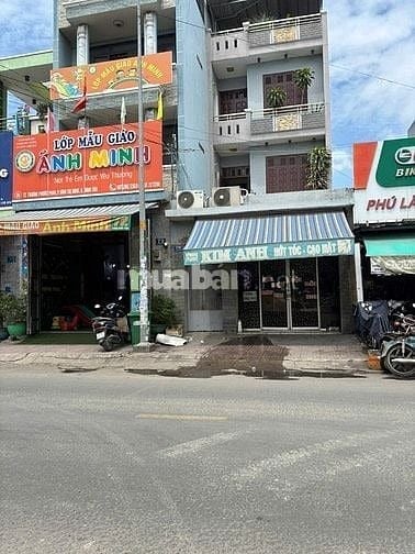Sang tiệm tóc mặt tiền Trương Phước Phan, Bình Tân, 5x15m, có 3 phòng