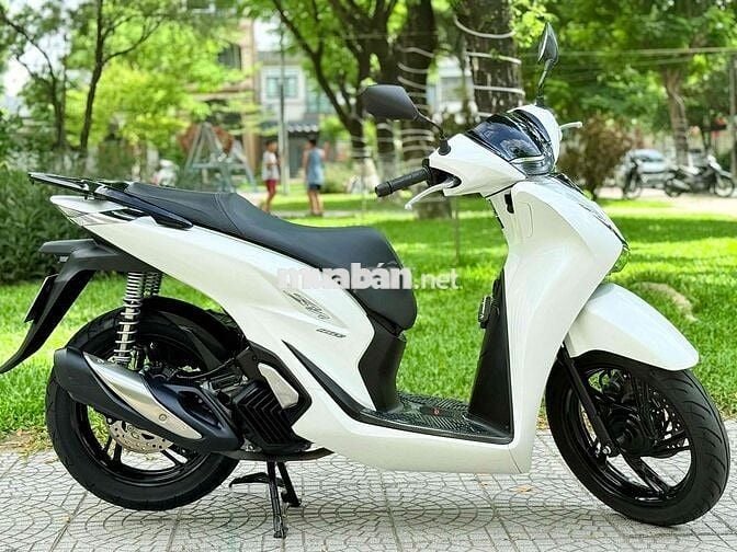 Sh 160 nguyên rin 100%. 2 khoá 2 gương theo xe