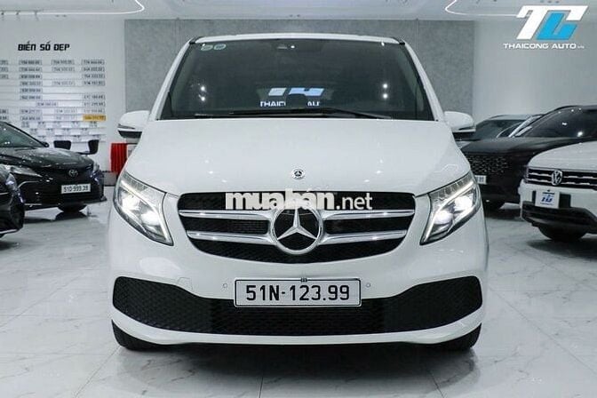 Mercedes V250 Luxury model 2021