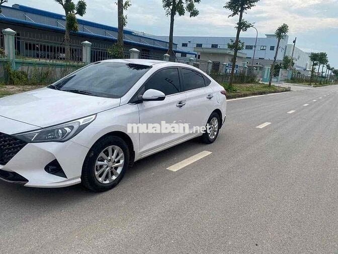 Hyundai Accent 2023 1.4 AT - 75000 km