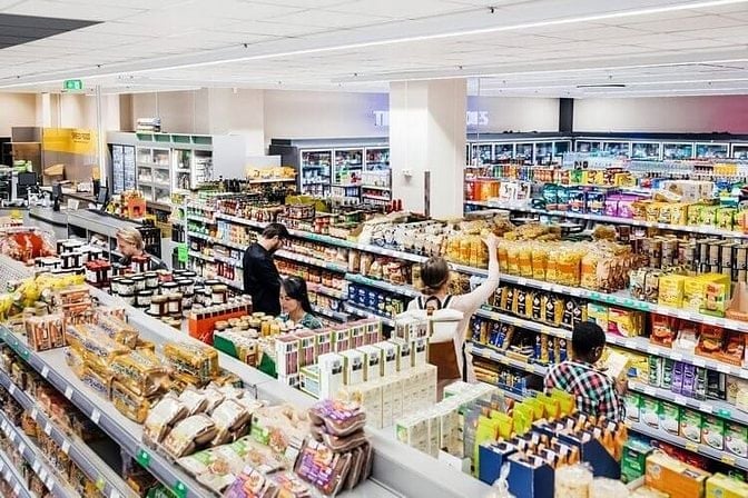 Cửa hàng bách hóa Tổng Hộp tuyển lao động phổ thông 