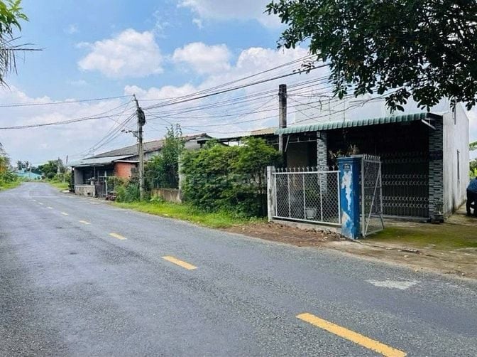 Cô Tư bán đất 306m2 tặng căn nhà C4, Xã Thái Mỹ, Củ Chi.giá 830 triệu